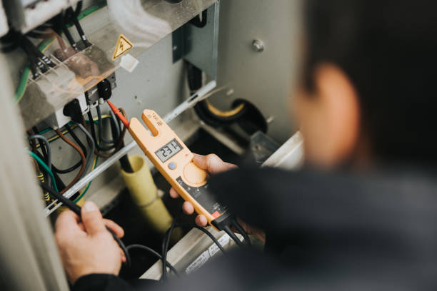 Best Emergency Electrical Repair  in Oakfield, WI